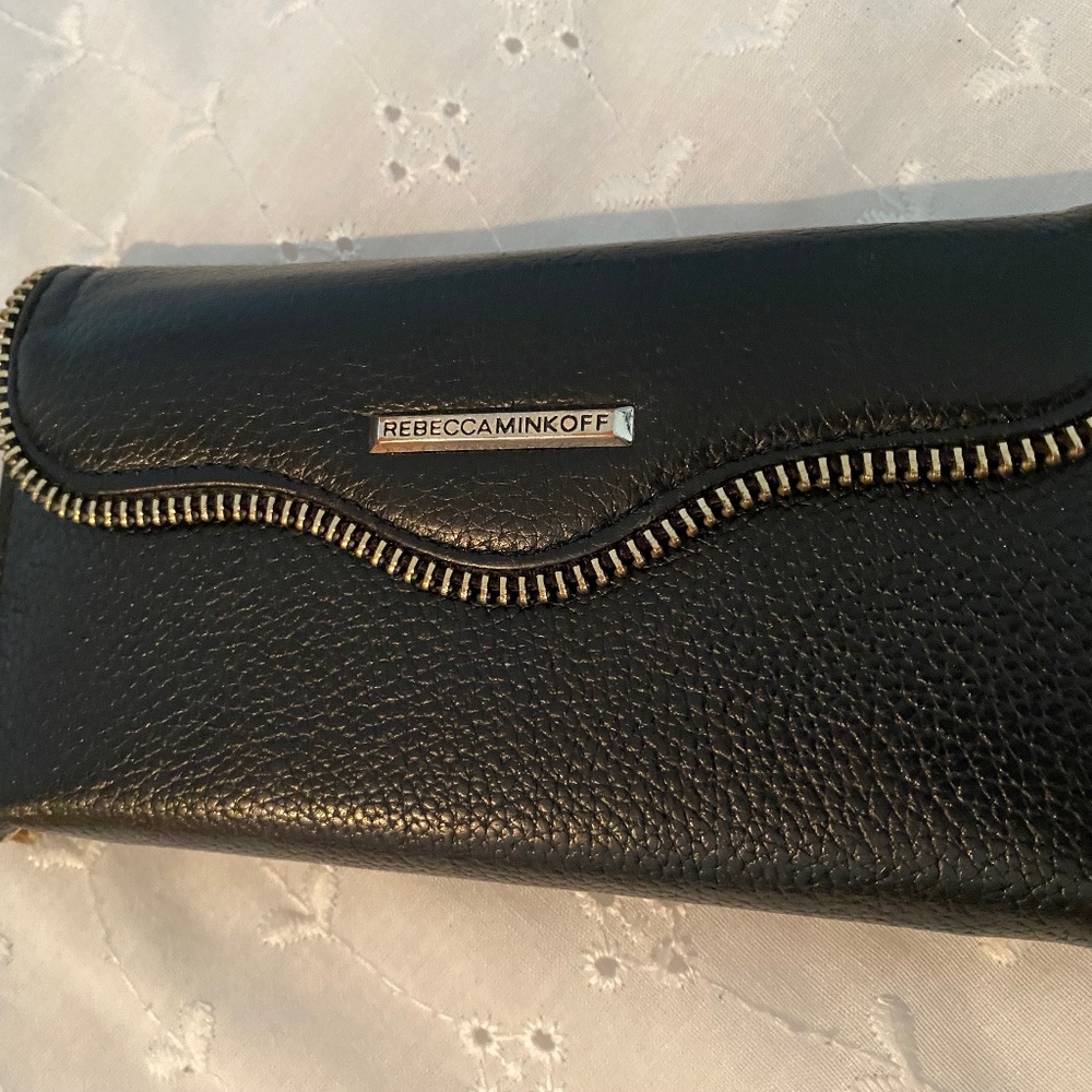 Rebecca Minkoff Case Mate Charging Wristlet